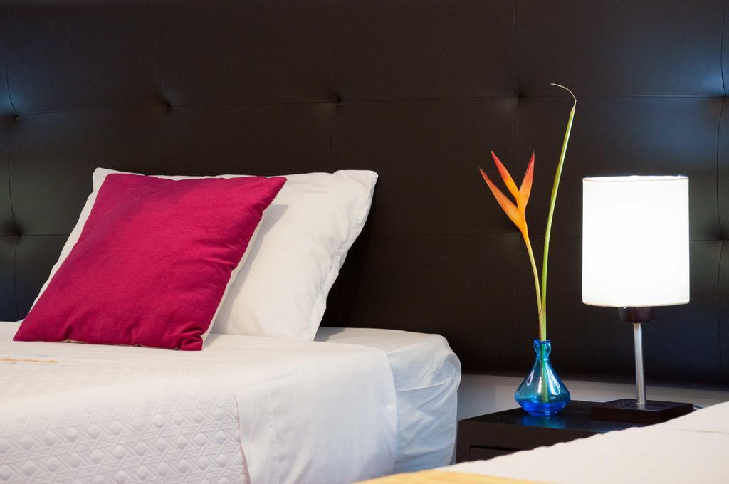 Hotel Ferias Park โบโกตา ภายนอก รูปภาพ