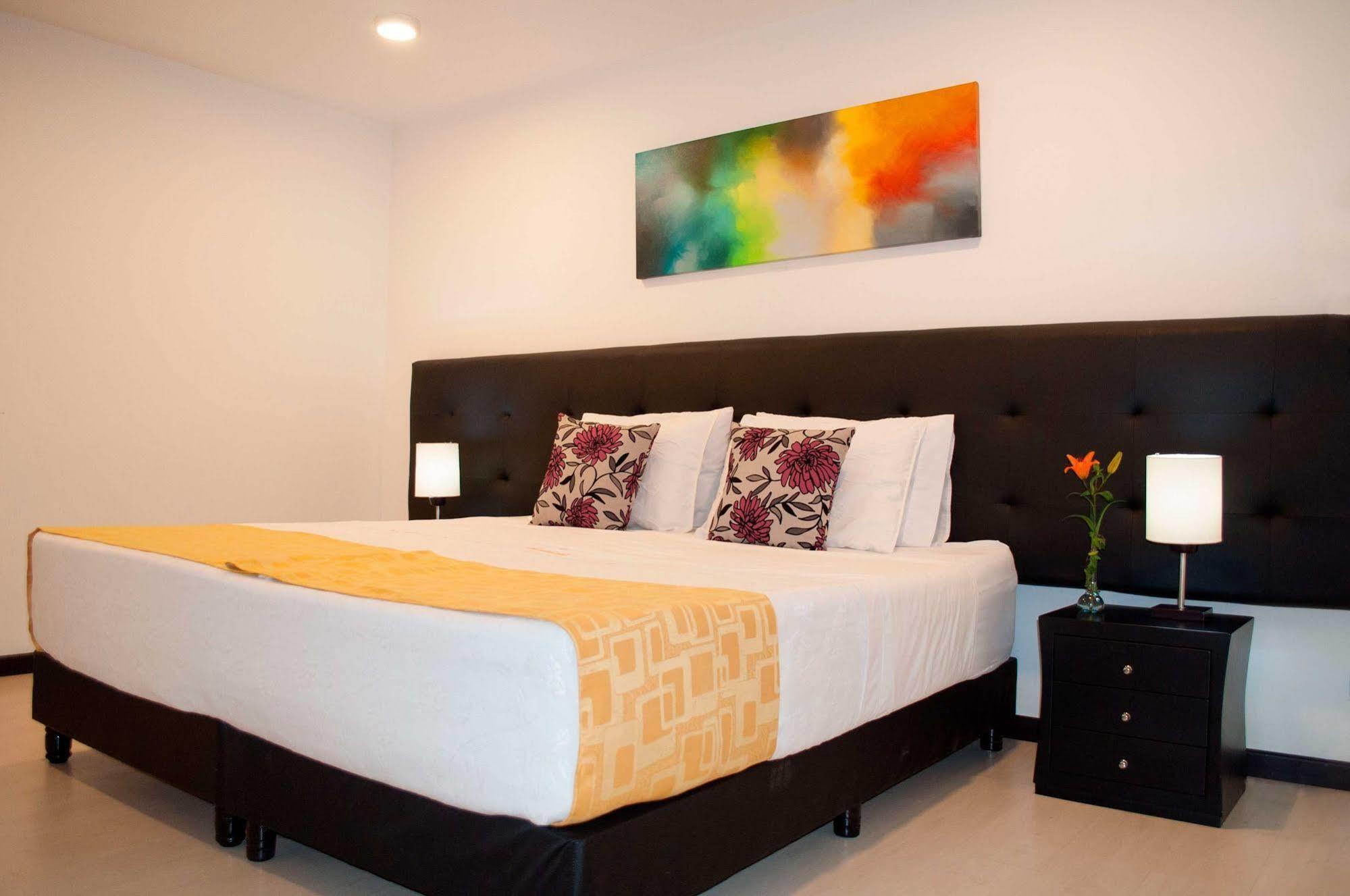Hotel Ferias Park โบโกตา ภายนอก รูปภาพ