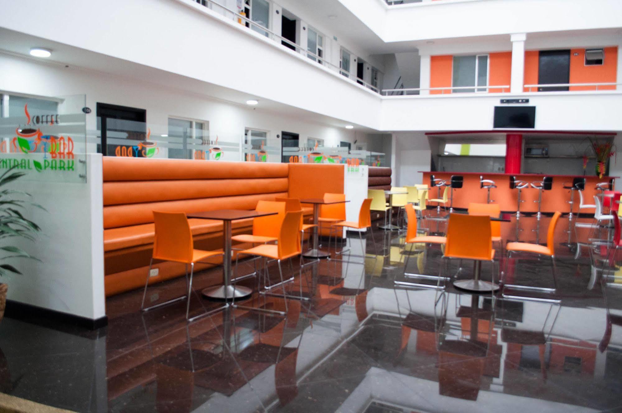 Hotel Ferias Park โบโกตา ภายนอก รูปภาพ