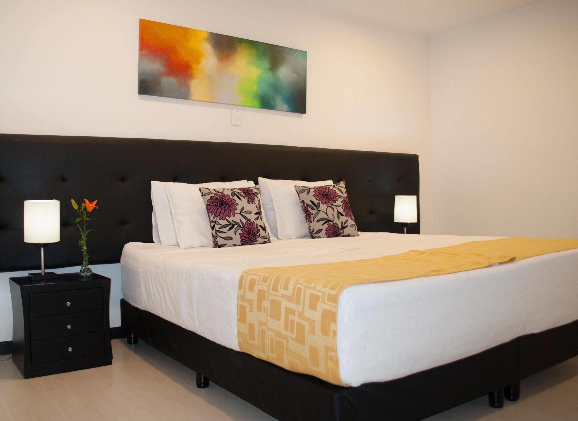 Hotel Ferias Park โบโกตา ภายนอก รูปภาพ