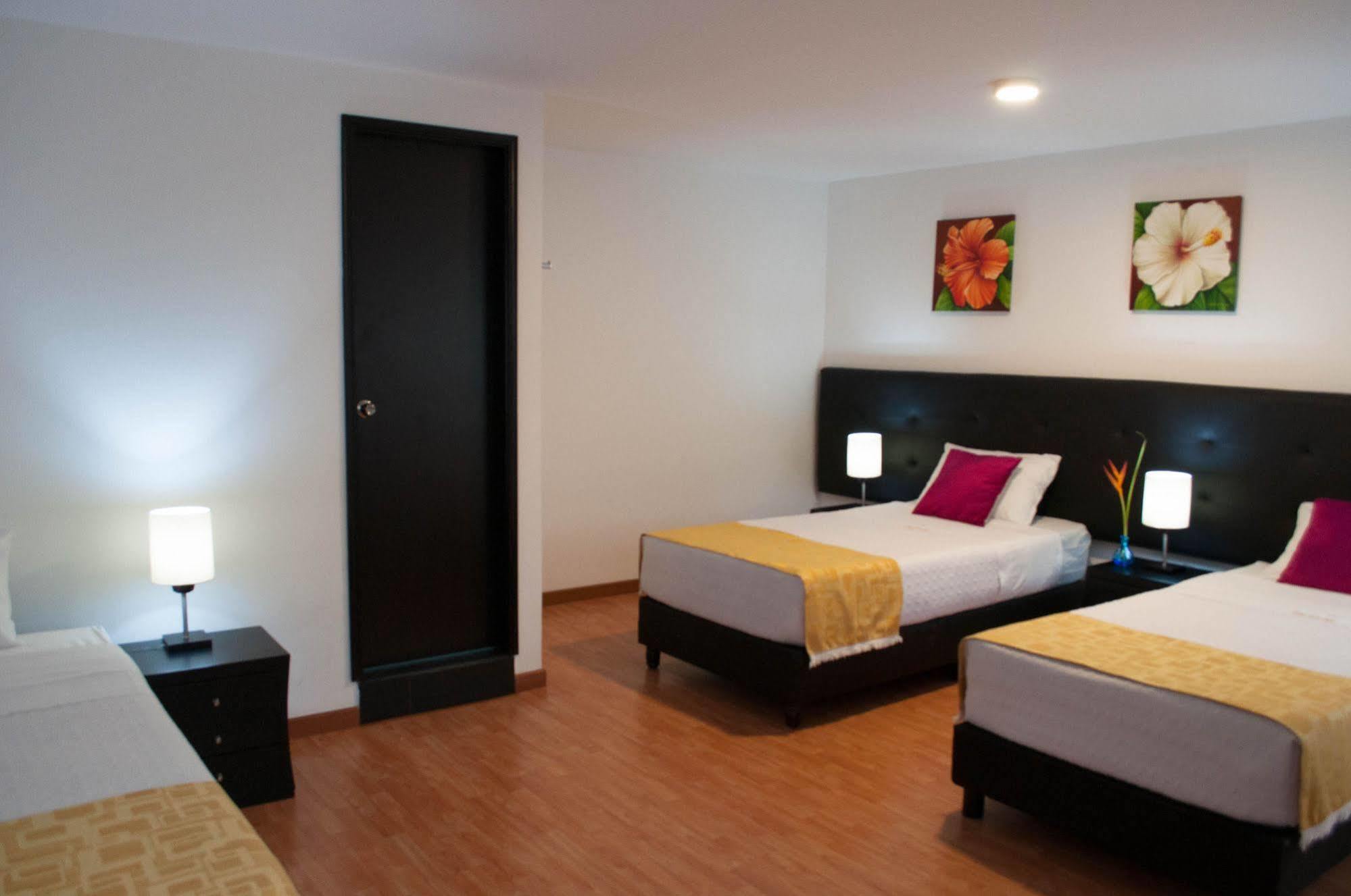 Hotel Ferias Park โบโกตา ภายนอก รูปภาพ